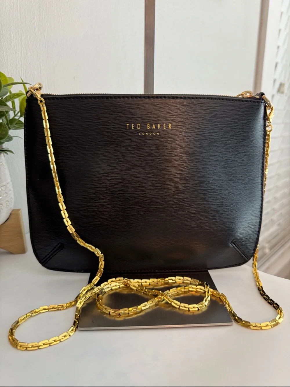 Ted Baker London Harley Link Chain Crossbody Bag - Picture 1 of 6